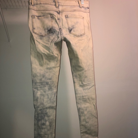 Bamboo Distressed Stretch Skinny Jeans - Picture 4 of 4